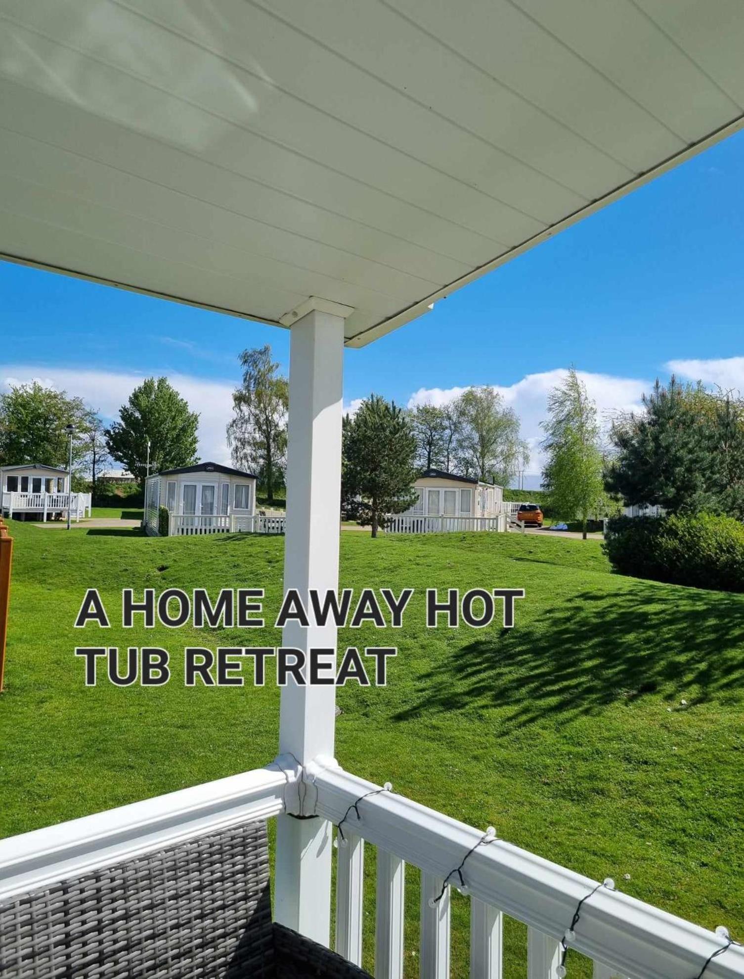 A Home Away Hot Tub Retreat At Tattershall Lakes Country Park Exterior foto